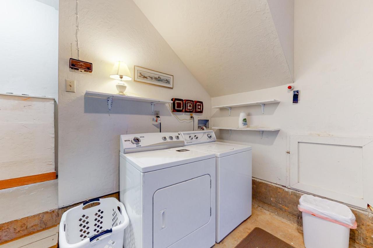 Arcata Townhouse Villa ภายนอก รูปภาพ